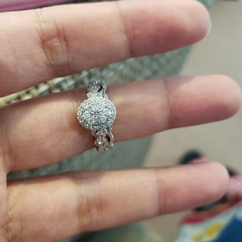 Stunning 10k gold Diamond Bridal ring Set